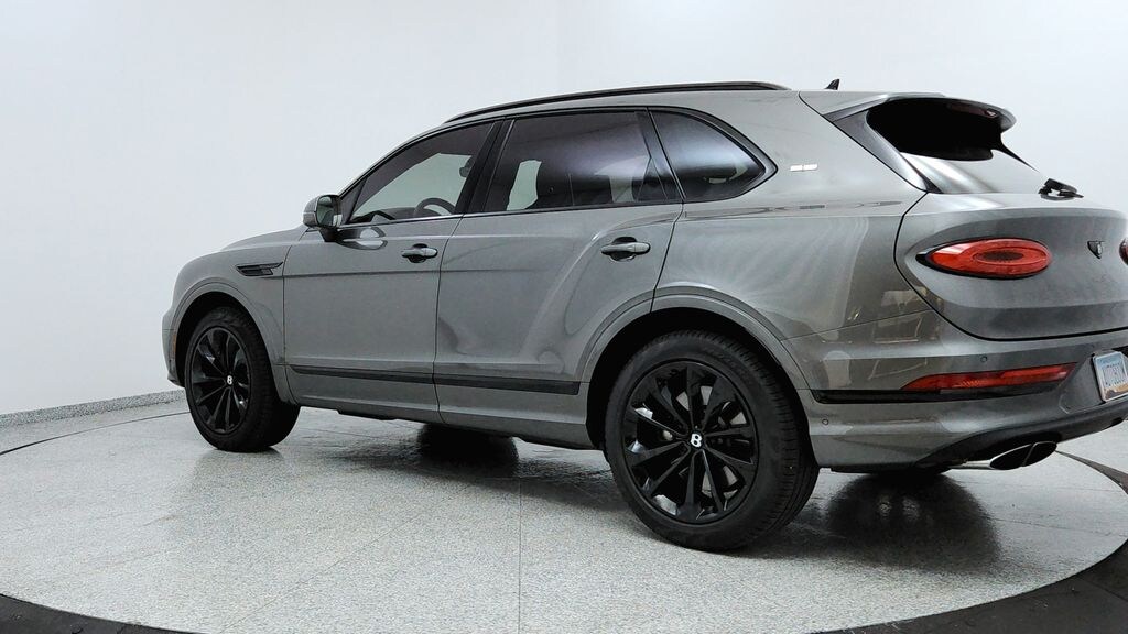Used 2022 Bentley Bentayga V8 SUV