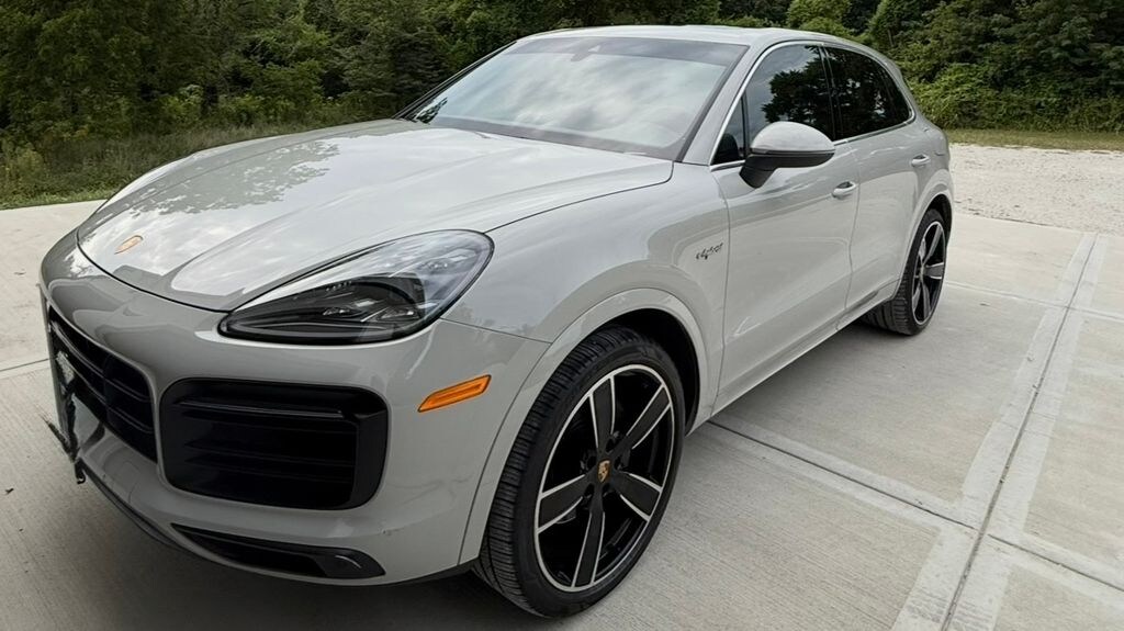 Used 2022 Porsche Cayenne E-Hybrid SUV