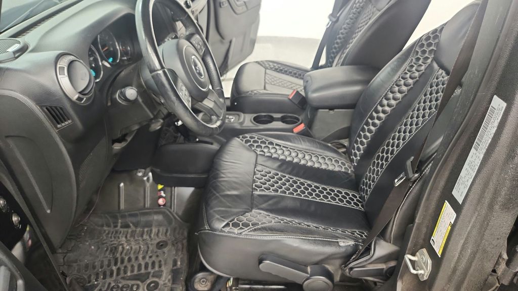 2017 Jeep Wrangler Unlimited Sport S - Photo 36
