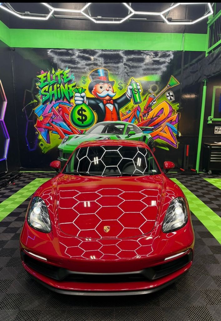 2018 Porsche Cayman GTS photo 2