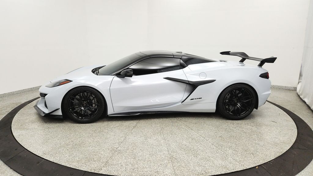 Used 2024 Chevrolet Corvette Stingray Z06 w/1LZ Convertible