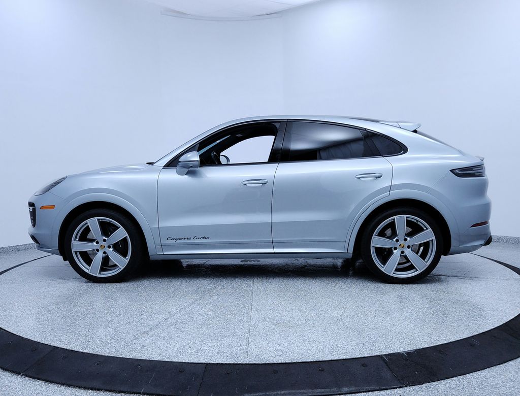 2021 Porsche Cayenne Turbo Coupe photo 2