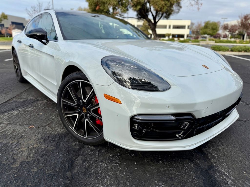 2019 Porsche Panamera Turbo photo 4