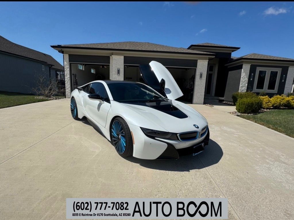2015 BMW i8's photo