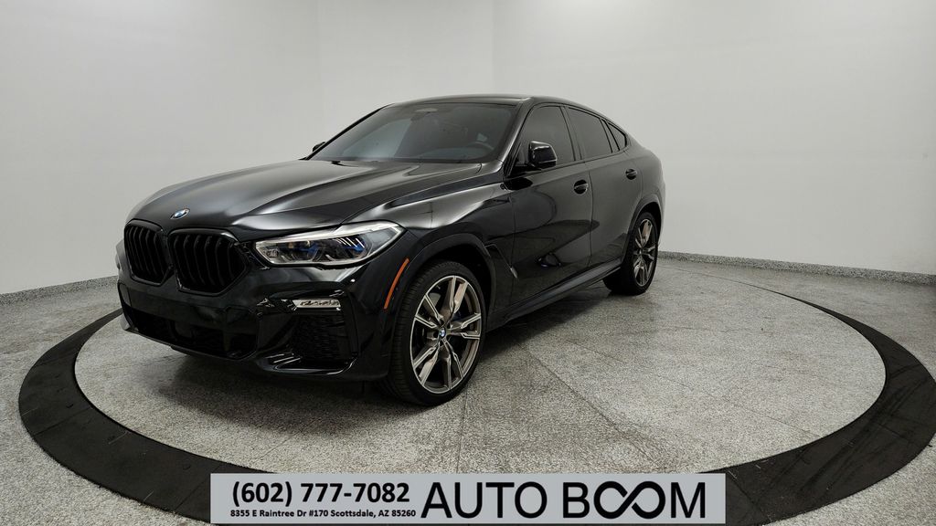 2021 BMW X6 M50i's photo