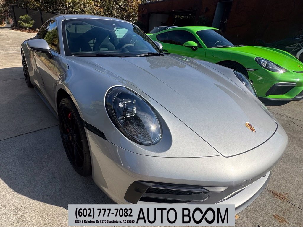 2024 Porsche 911 GTS