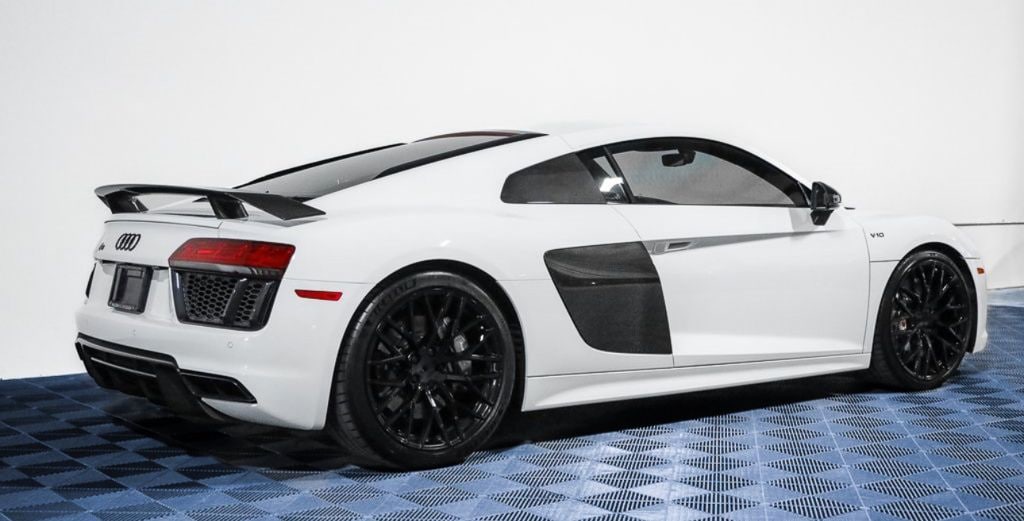 Used 2017 Audi R8 5.2 V10 plus Coupe