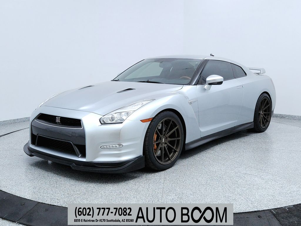 2015 Nissan GT-R