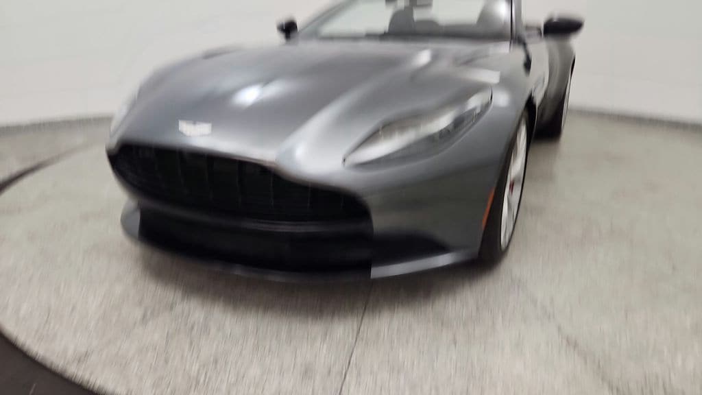 2019 Aston Martin DB11 10
