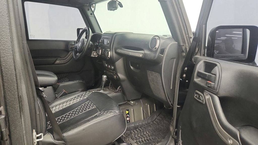 2017 Jeep Wrangler Unlimited Sport S - Photo 22