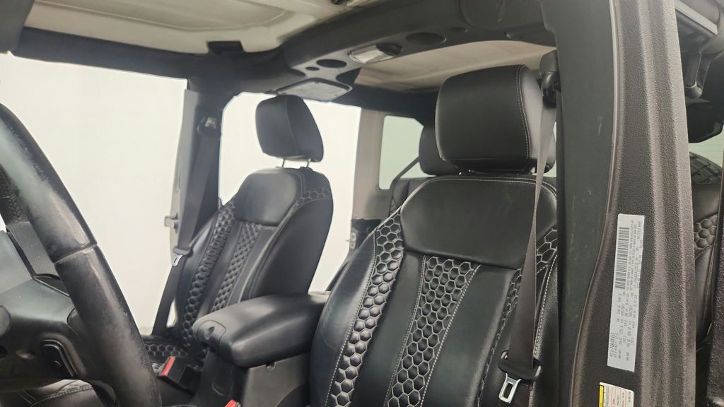 2017 Jeep Wrangler Unlimited Sport S - Photo 35