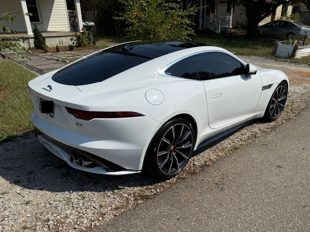 2021 Jaguar F-TYPE R photo 4