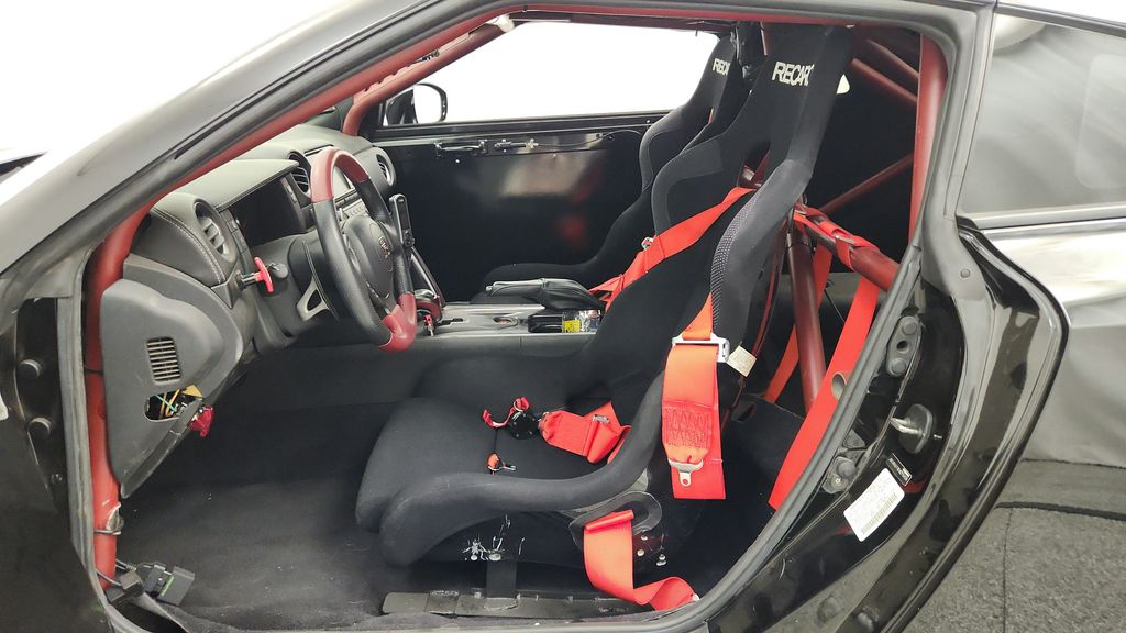 2014 Nissan GT-R Black Edition - Photo 31