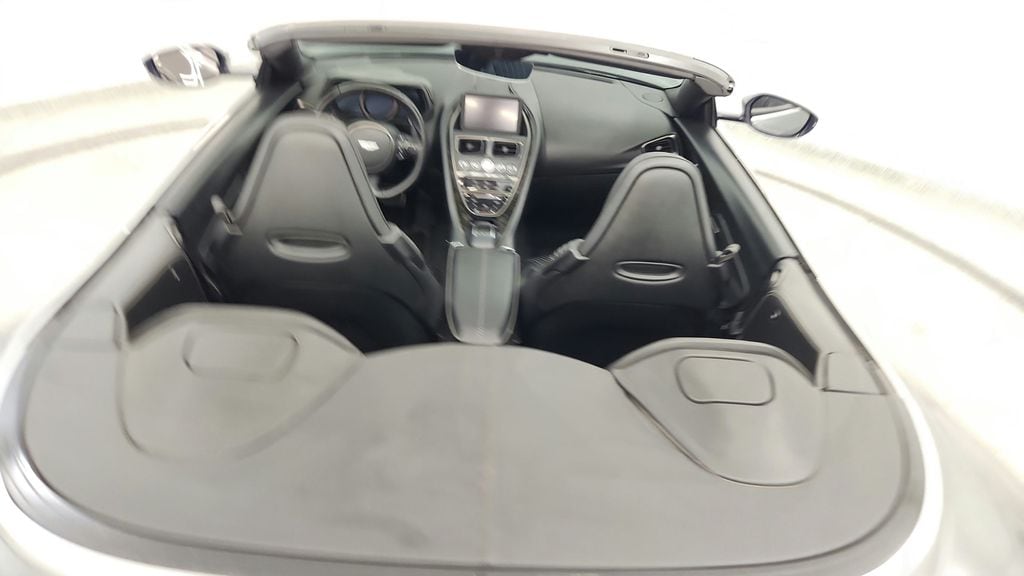 2019 Aston Martin DB11 24