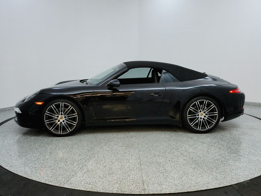 2016 Porsche 911 Black Edition Cabriolet photo 2