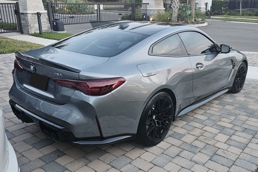2025 Bmw M4 Coupe photo 2