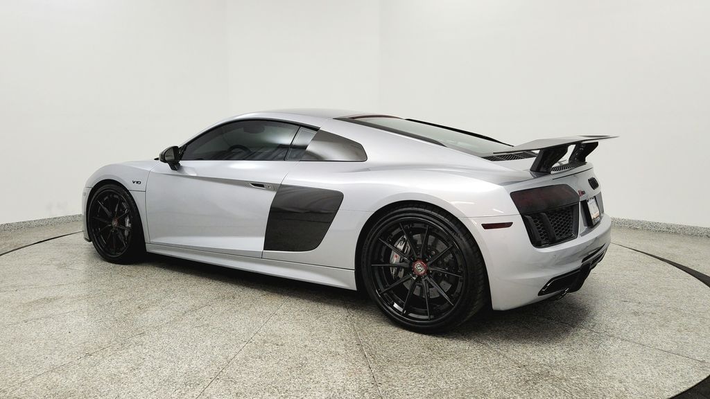 Used 2017 Audi R8 5.2 V10 plus Coupe