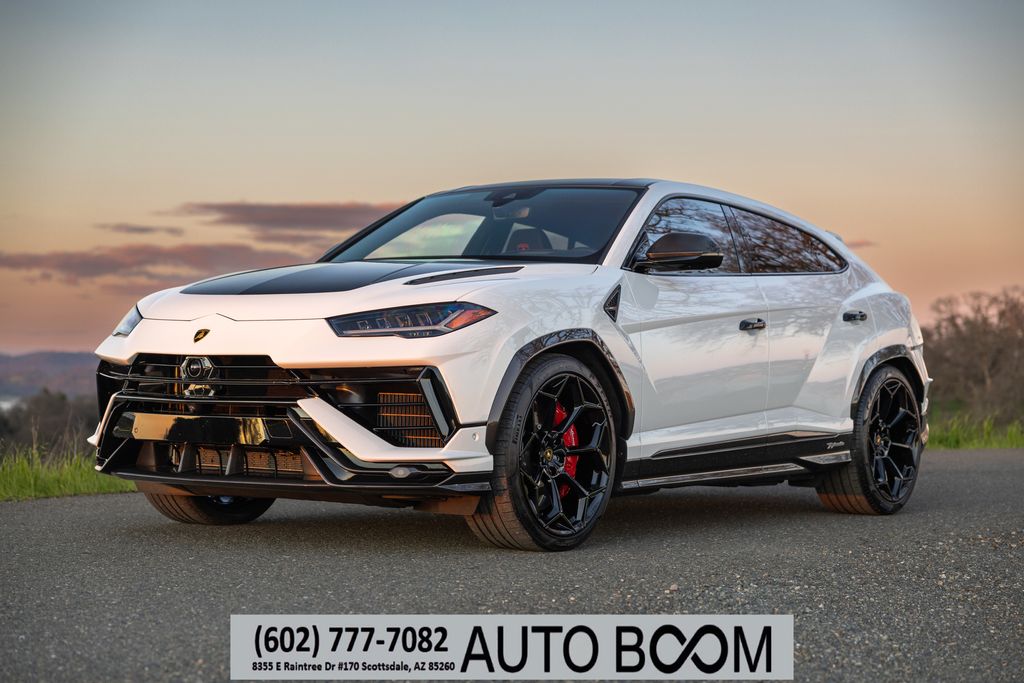 2023 Lamborghini Urus 4.0 V8 Performante's photo