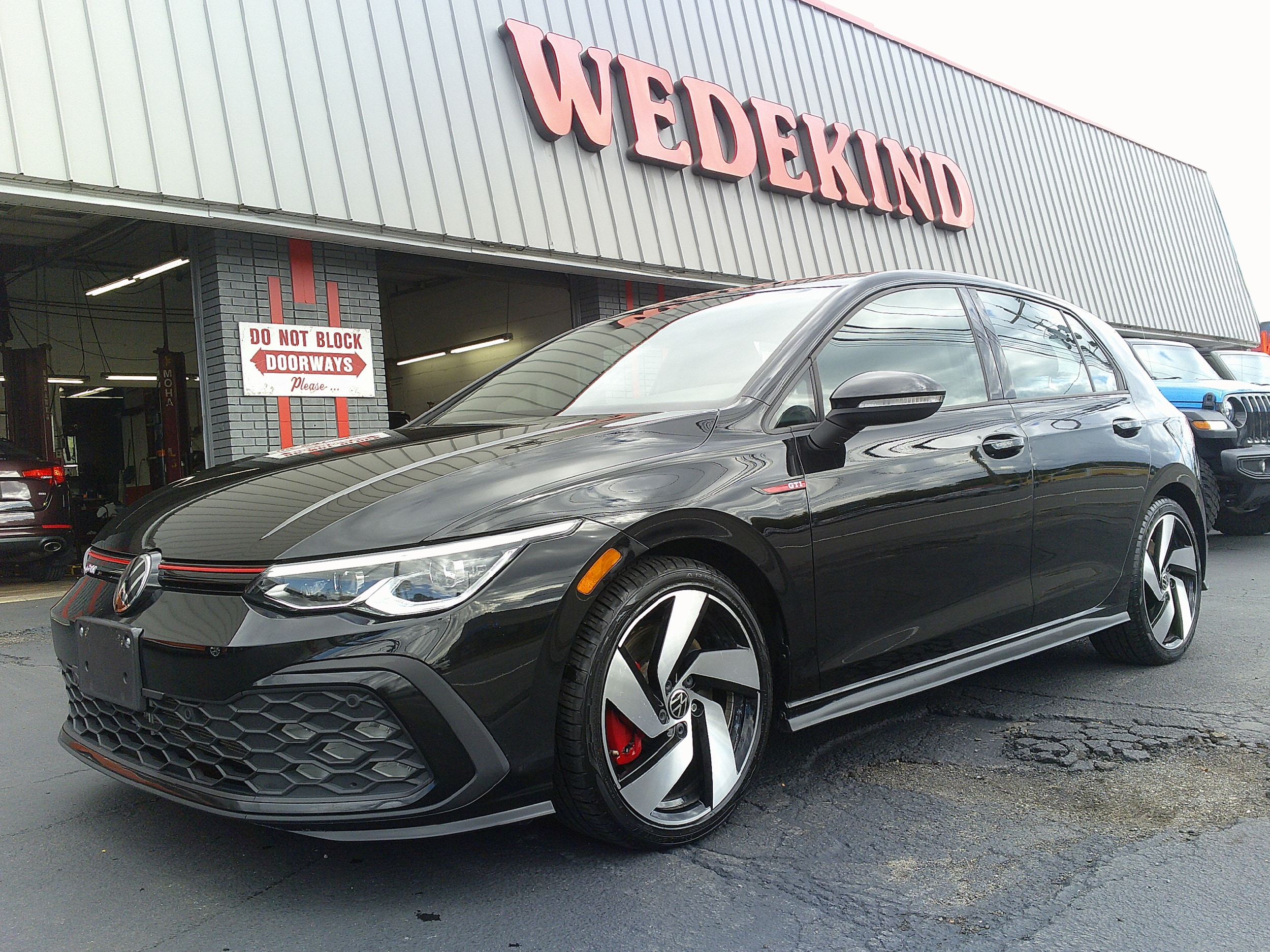 2024 Volkswagen Golf GTI S's photo