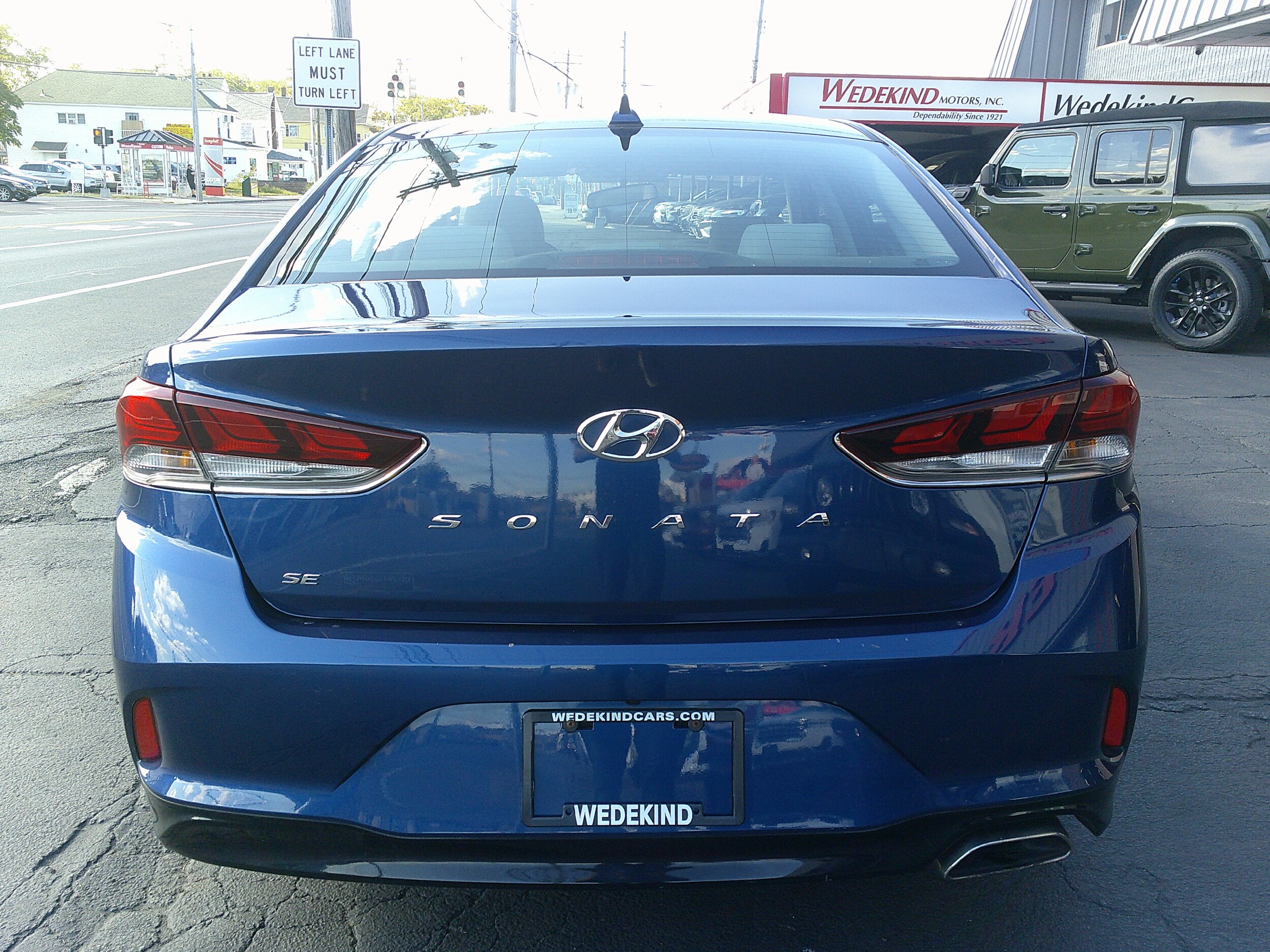 2019 Hyundai Sonata SE photo 2