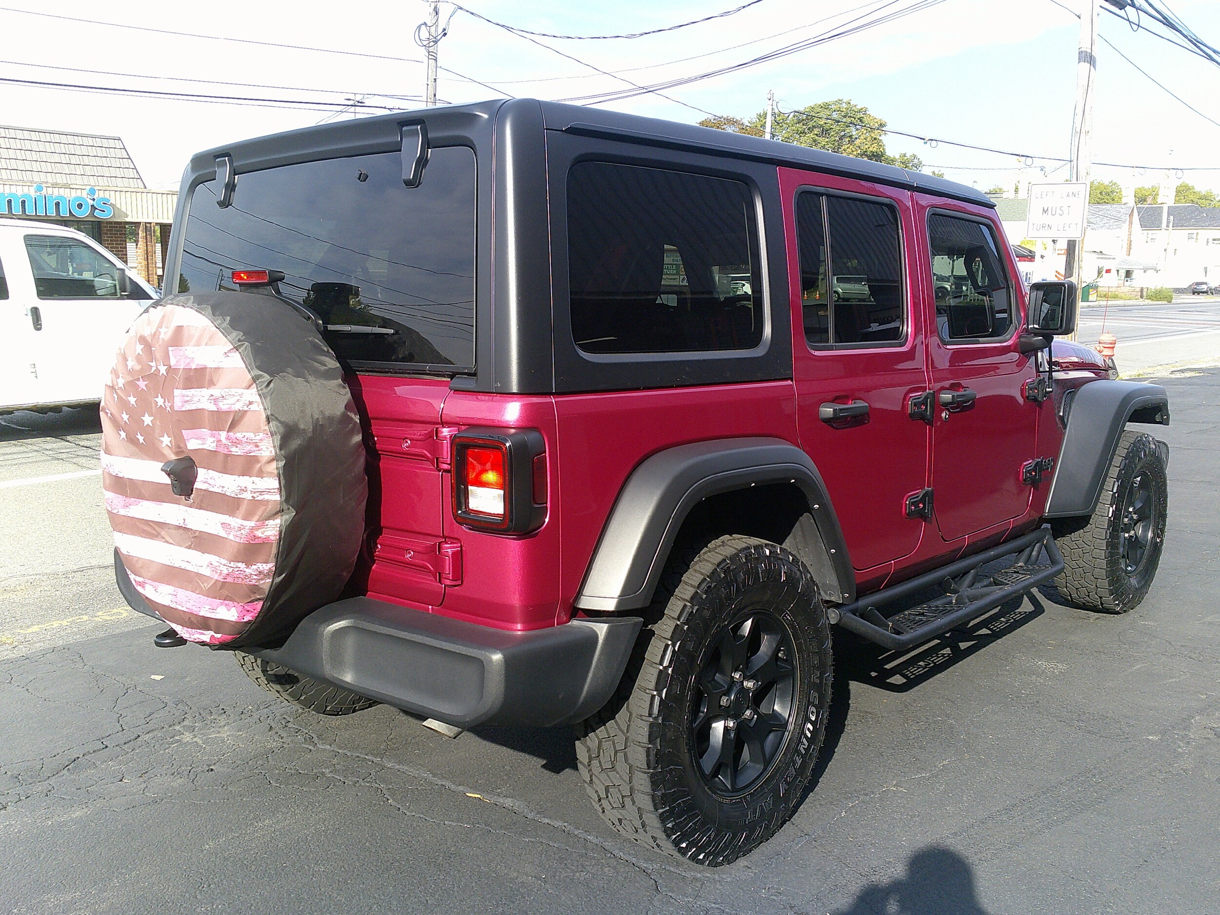 2022 Jeep Wrangler Unlimited Sport Willys photo 2