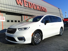 2024 Chrysler Pacifica Plug-In Hybrid Select Van Passenger Van