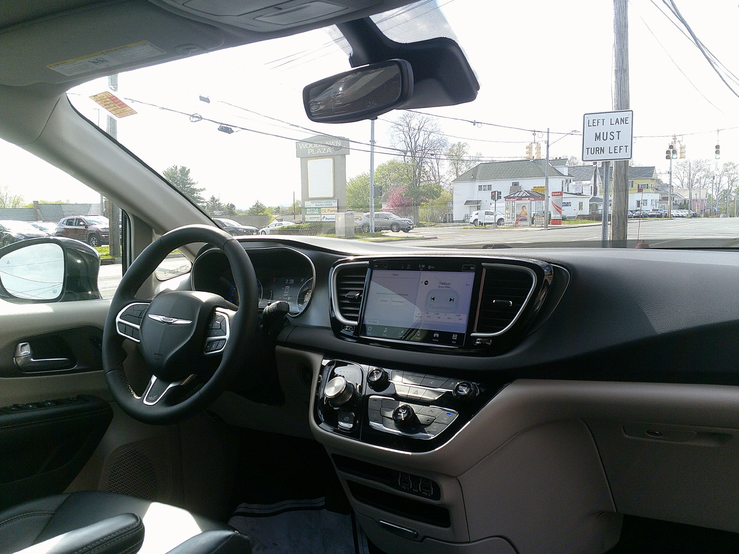 2024 Chrysler Pacifica Touring L - Photo 21
