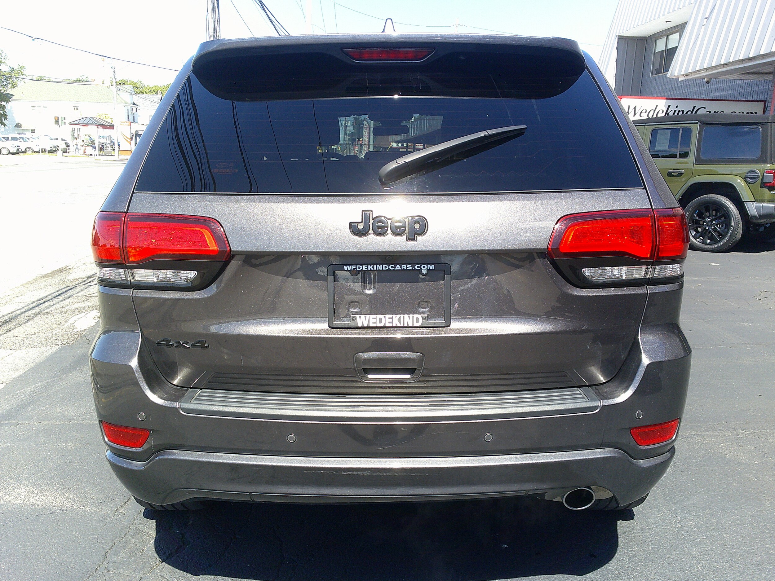 2021 Jeep Grand Cherokee Laredo X photo 4