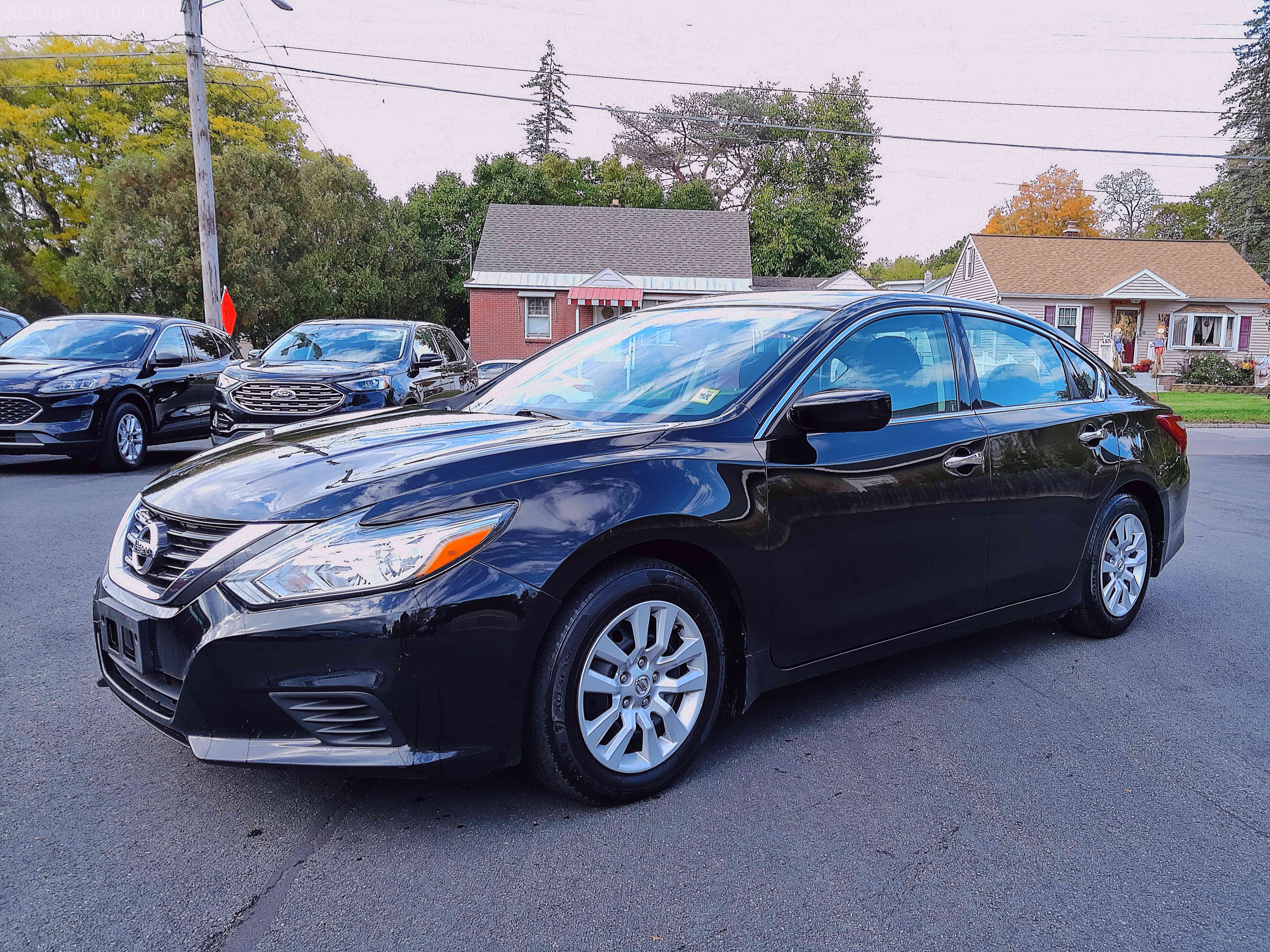 Super Black 2017 Nissan Altima Sedan Front-Wheel Drive Continuously Variable Transmission