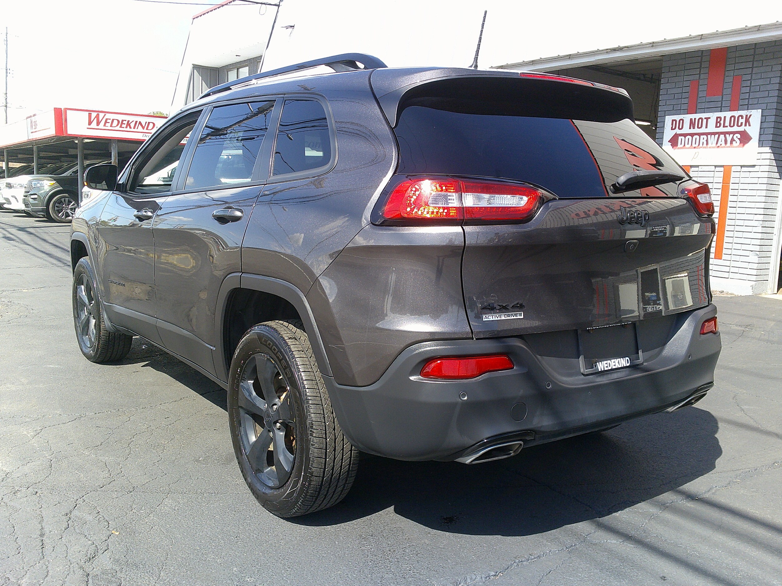 2018 Jeep Cherokee Limited photo 3
