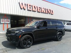 2023 Jeep Grand Cherokee L Laredo SUV