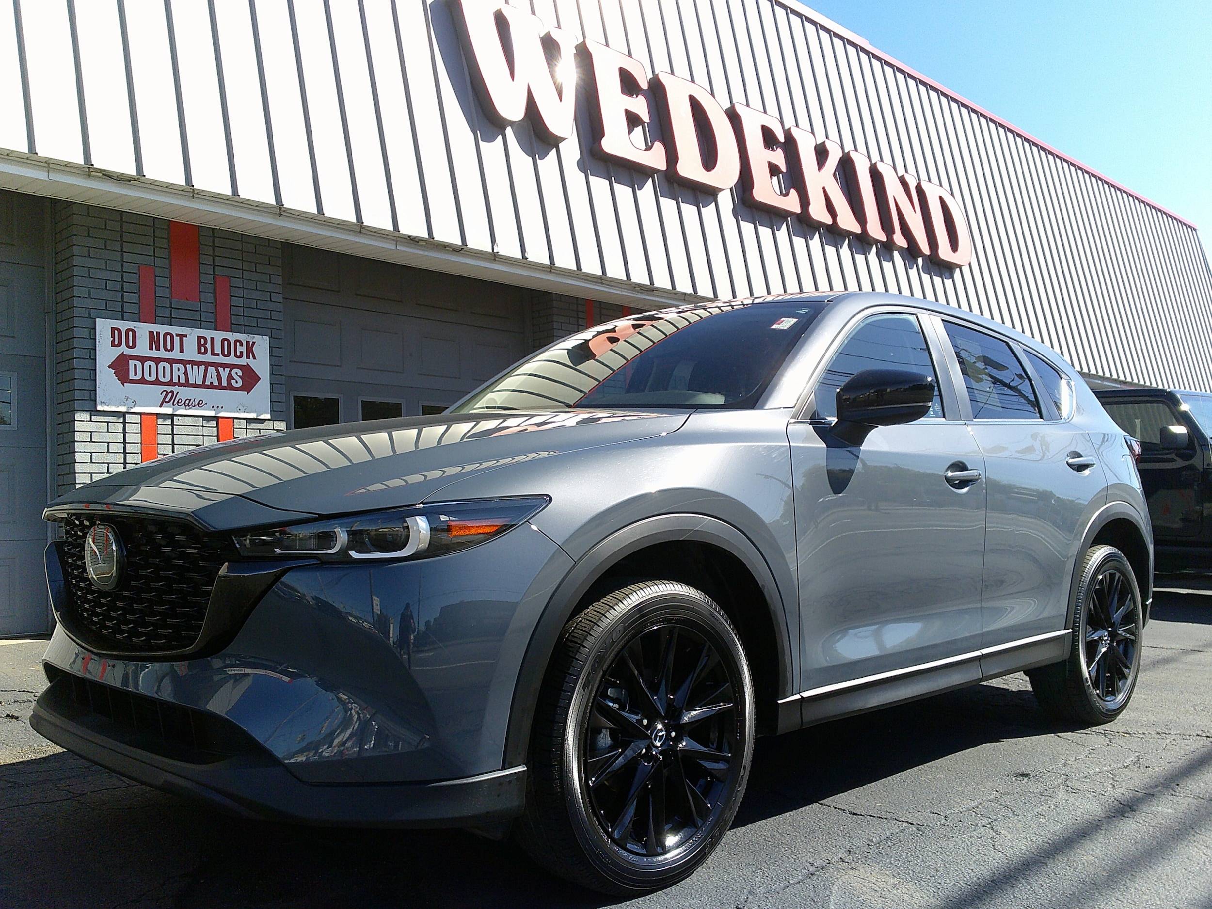 2025 Mazda CX-5 S Carbon Edition