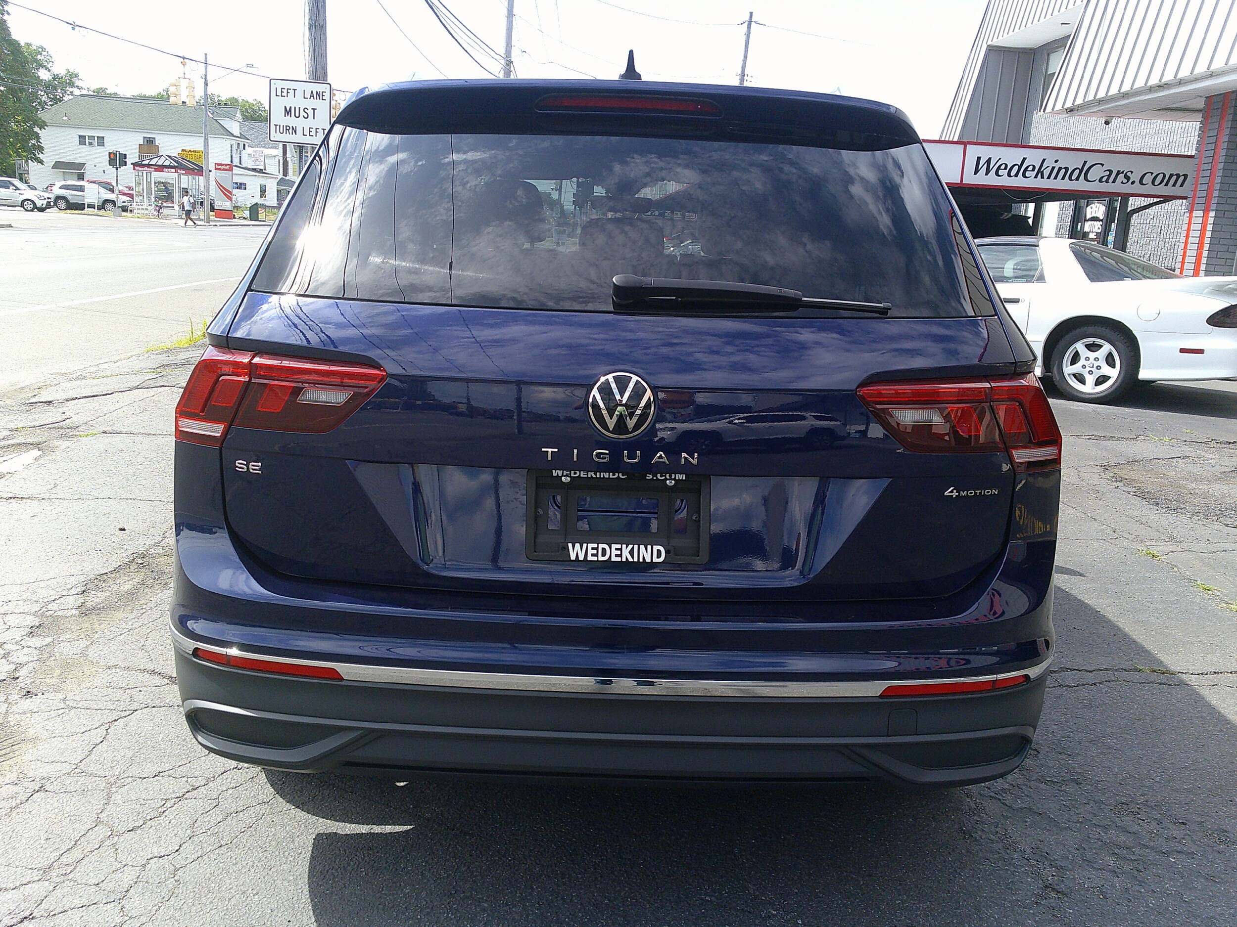 2022 Volkswagen Tiguan SE photo 4