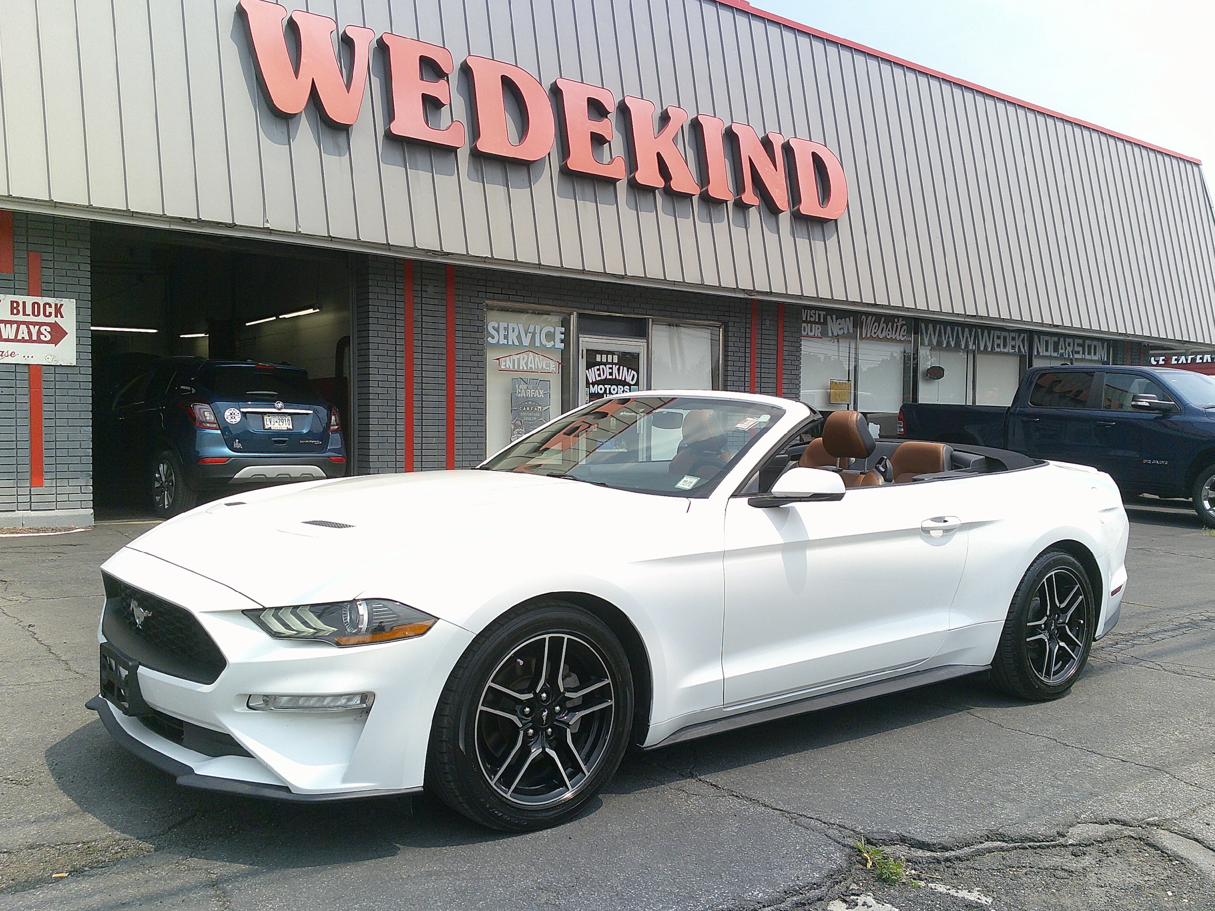  2019 Ford Mustang   