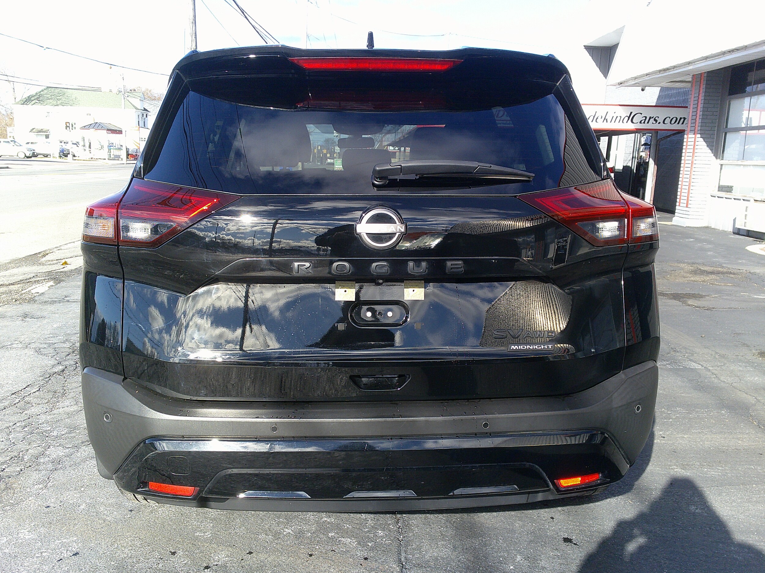 2023 Nissan Rogue Midnight Edition photo 4