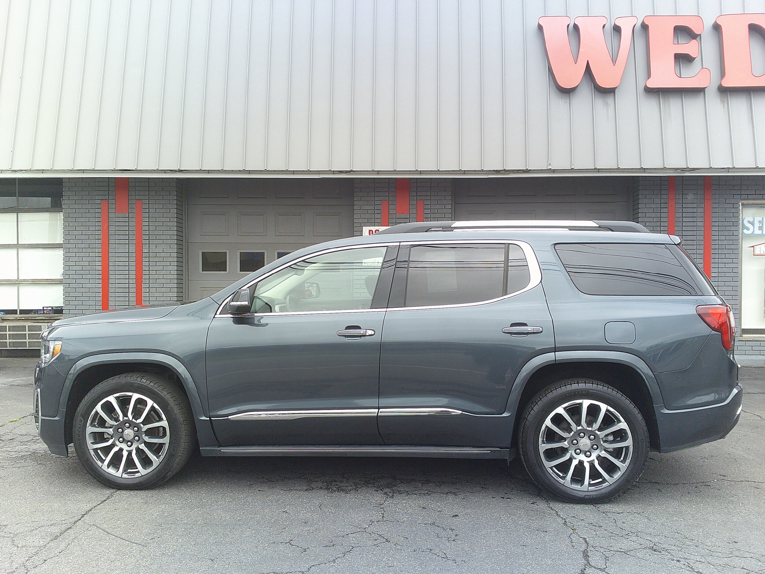 2020 Gmc Acadia Denali photo 4