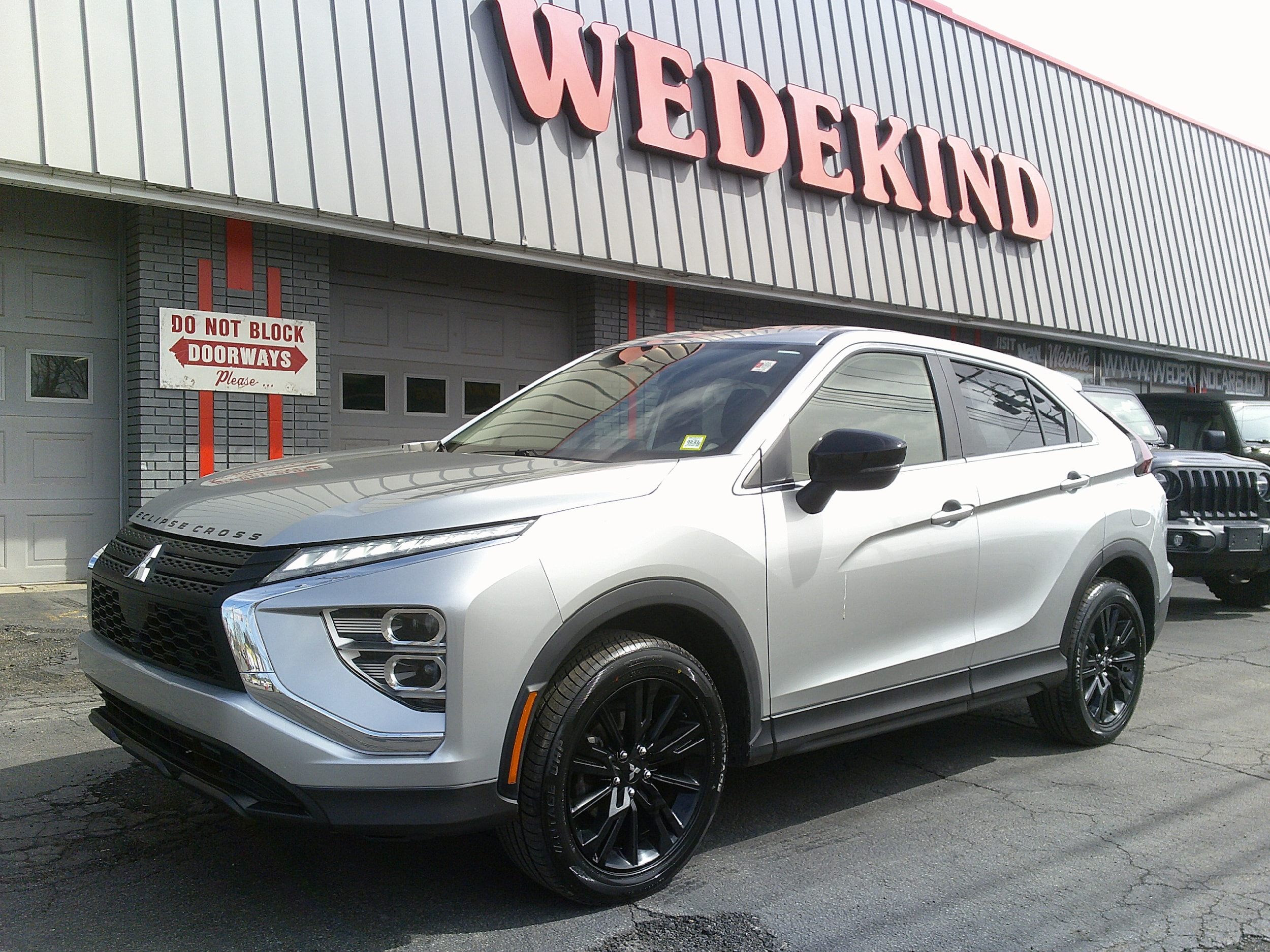 2023 Mitsubishi Eclipse Cross LE