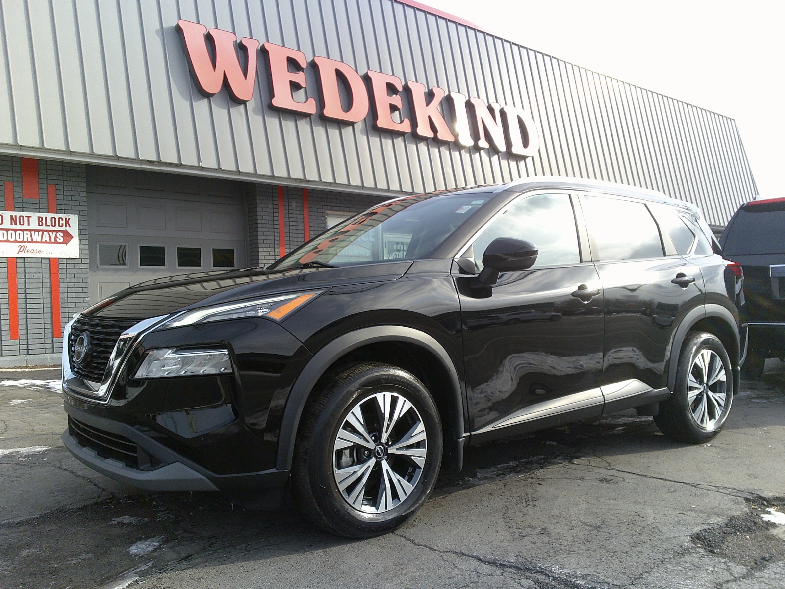 2023 Nissan Rogue SV