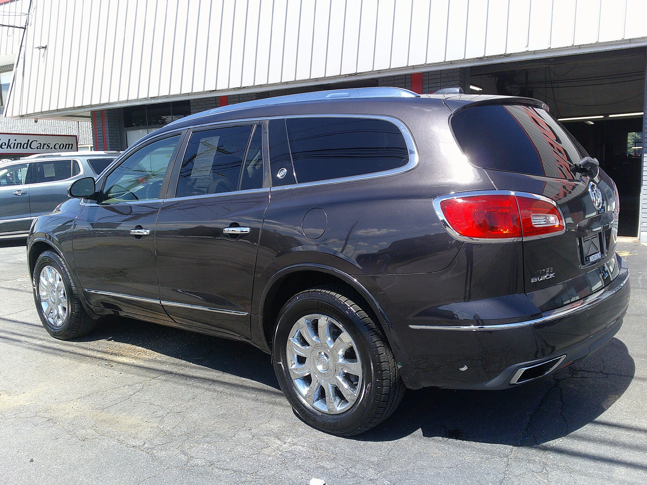 2017 Buick Enclave Leather photo 3