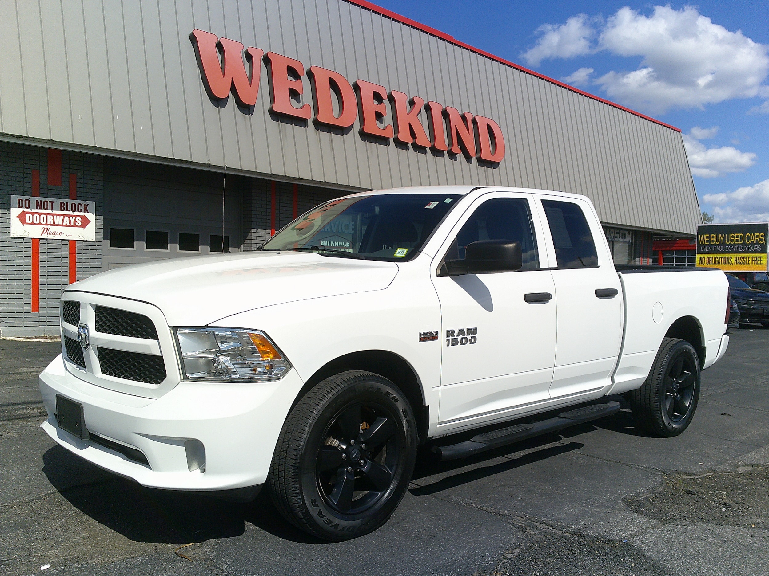 2016 RAM 1500 Express 4x4 Quad Cab 6'4's photo