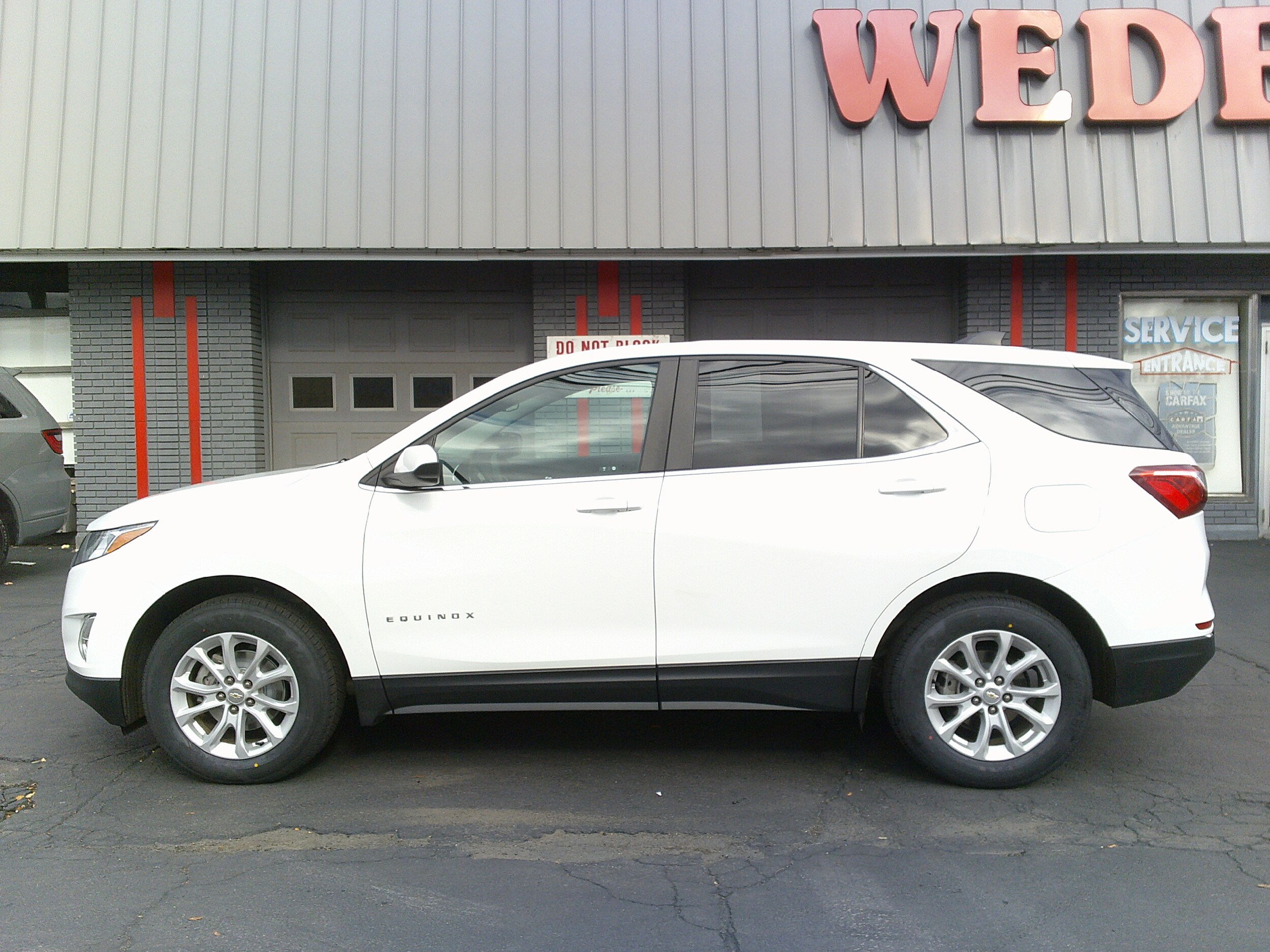 2021 Chevrolet Equinox photo 4