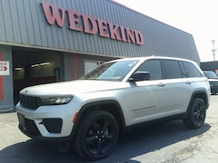 2023 Jeep Grand Cherokee Laredo SUV