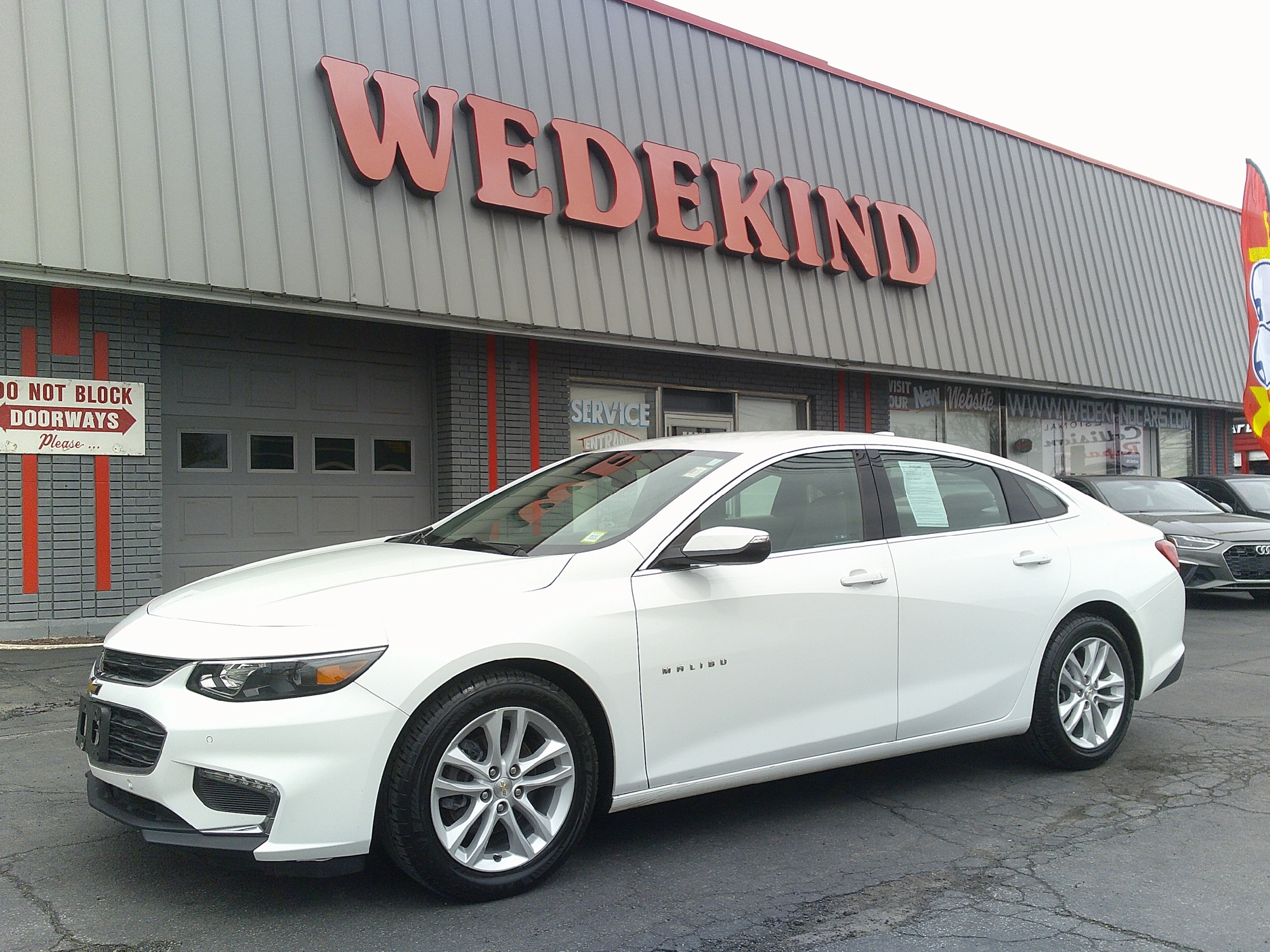 2017 Chevrolet Malibu 1LT's photo