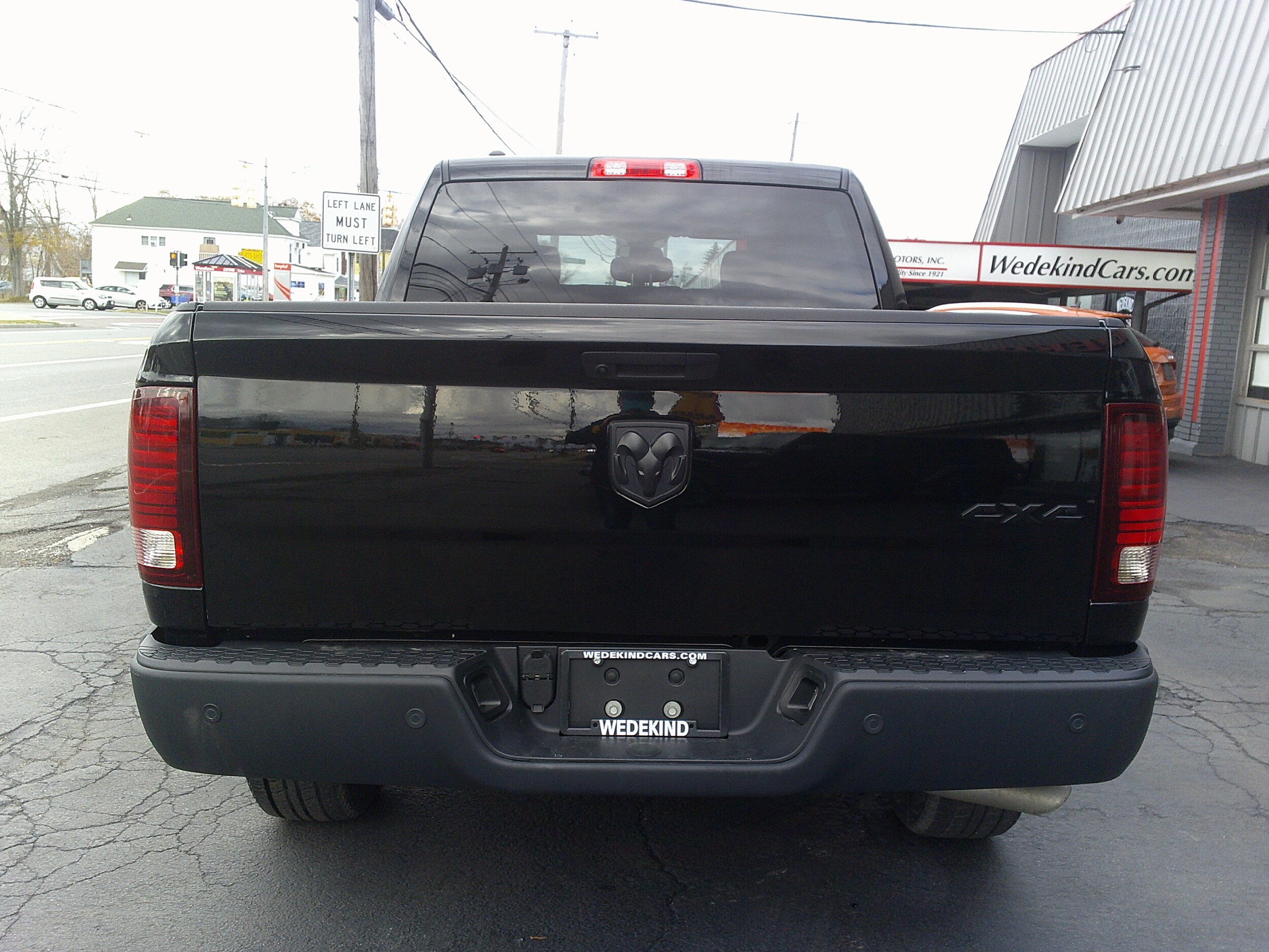 2024 Ram 1500 Classic SLT Warlock photo 4