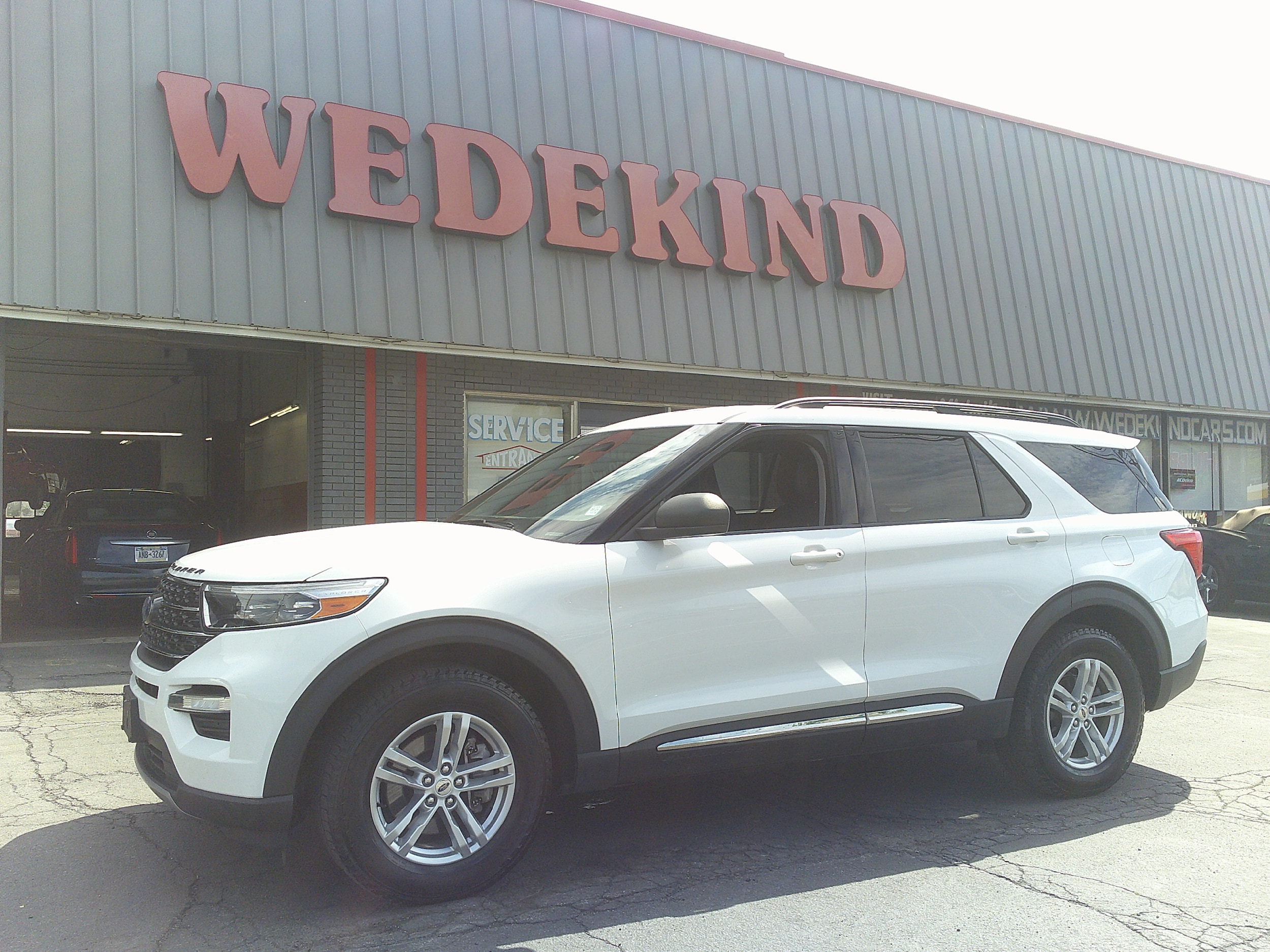 2021 Ford Explorer XLT 4WD's photo