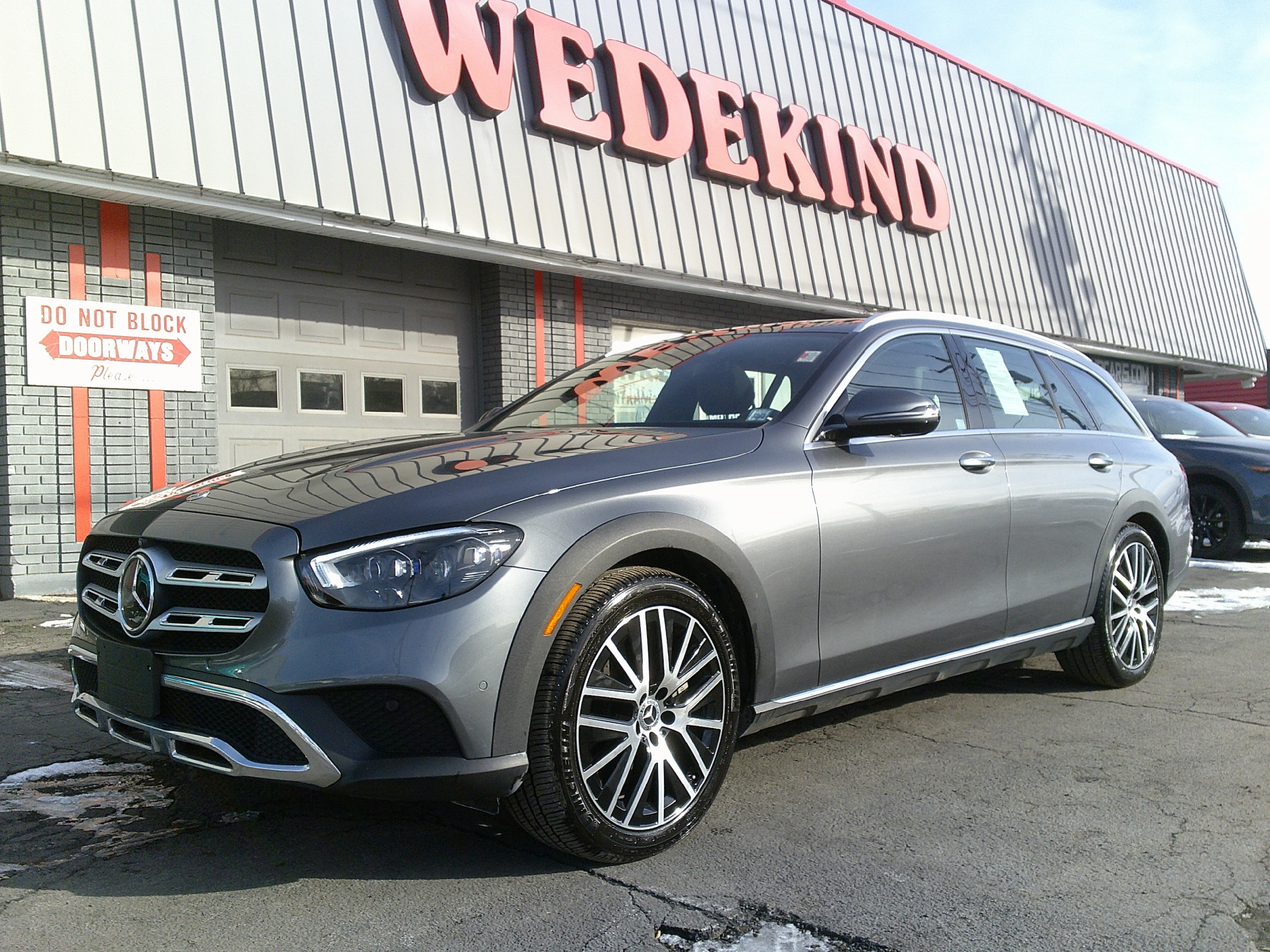 2021 Mercedes-Benz E-Class E450 All-Terrain's photo