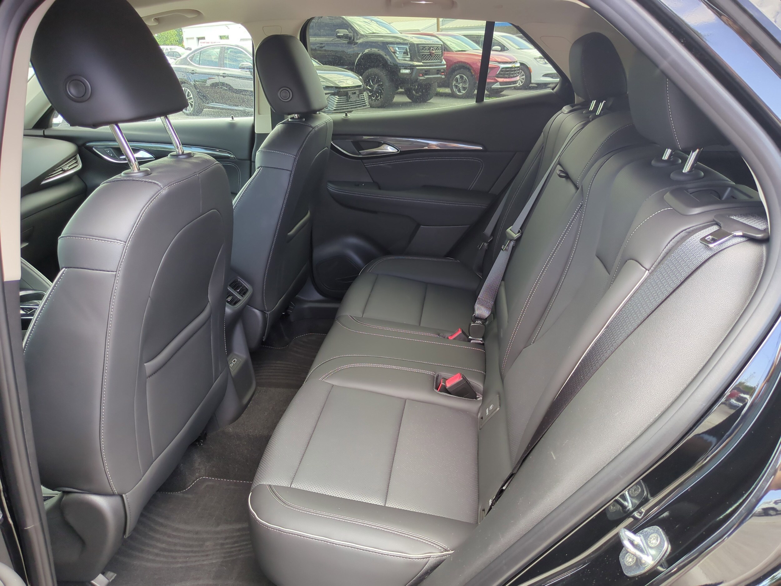2022 Buick Envision Essence - Photo 7
