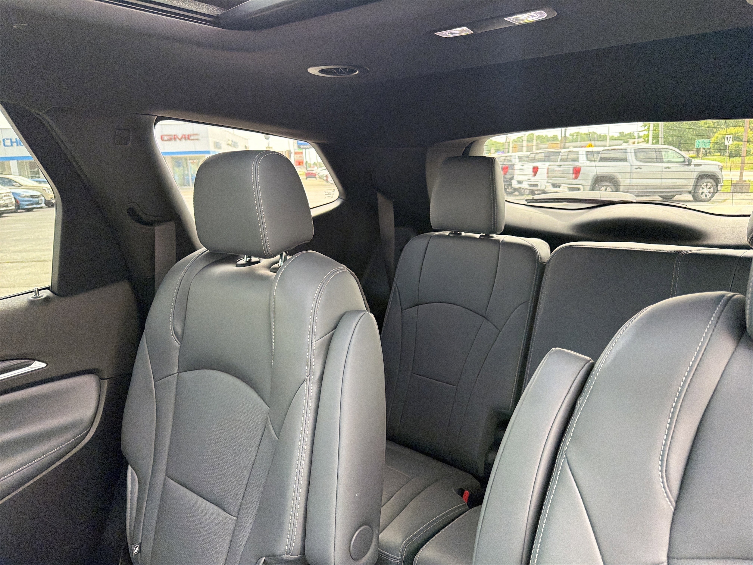 2023 Buick Enclave Essence - Photo 6