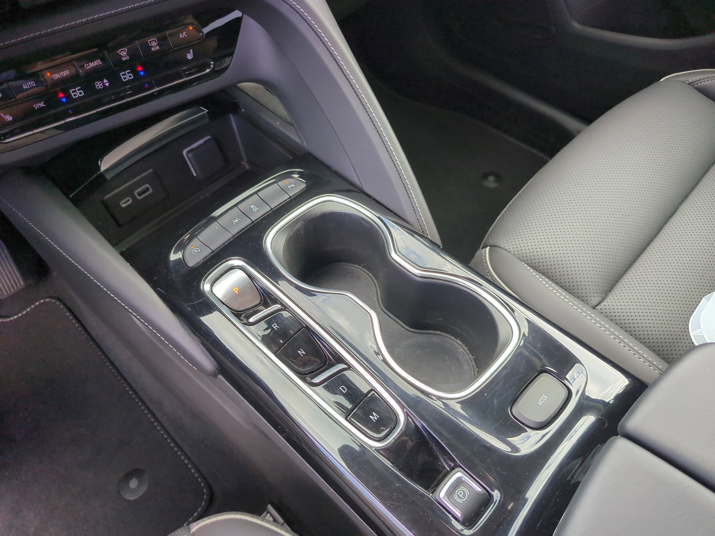 2022 Buick Envision Essence - Photo 12