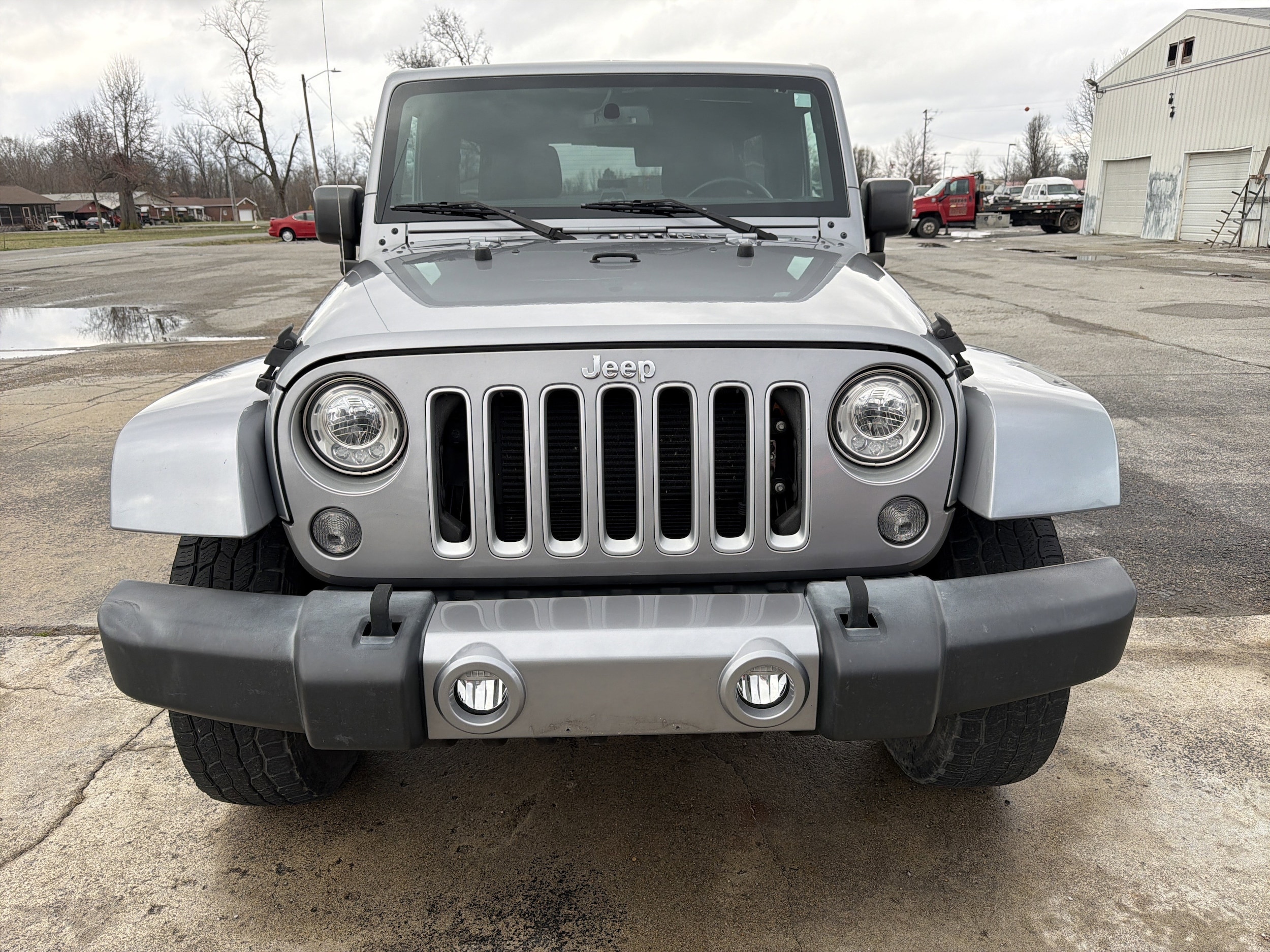 Used 2017 Jeep Wrangler Unlimited Sahara with VIN 1C4BJWEG2HL533279 for sale in West Frankfort, IL